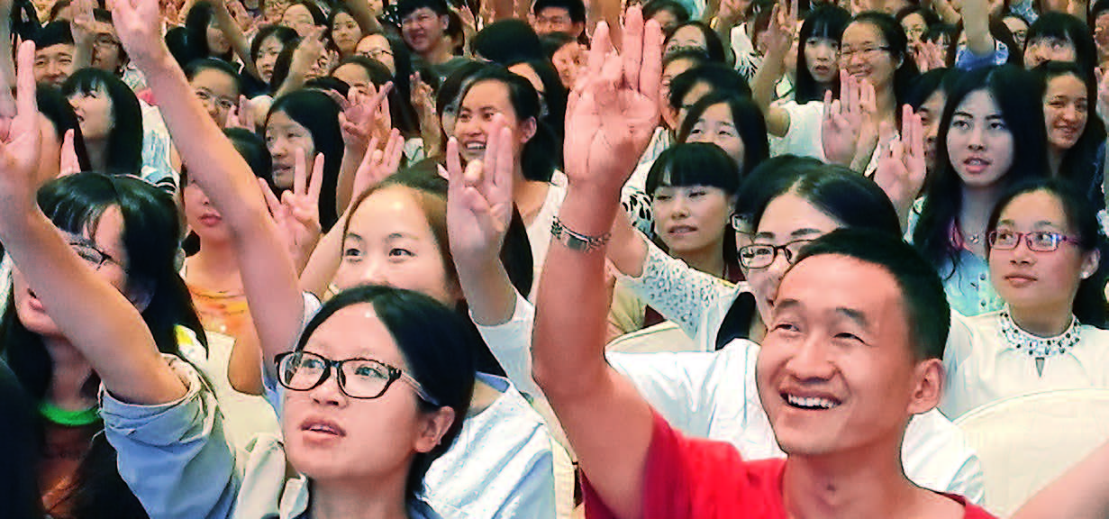 2015年平安留學(xué)行前培訓(xùn)會(huì)現(xiàn)場(chǎng).jpg