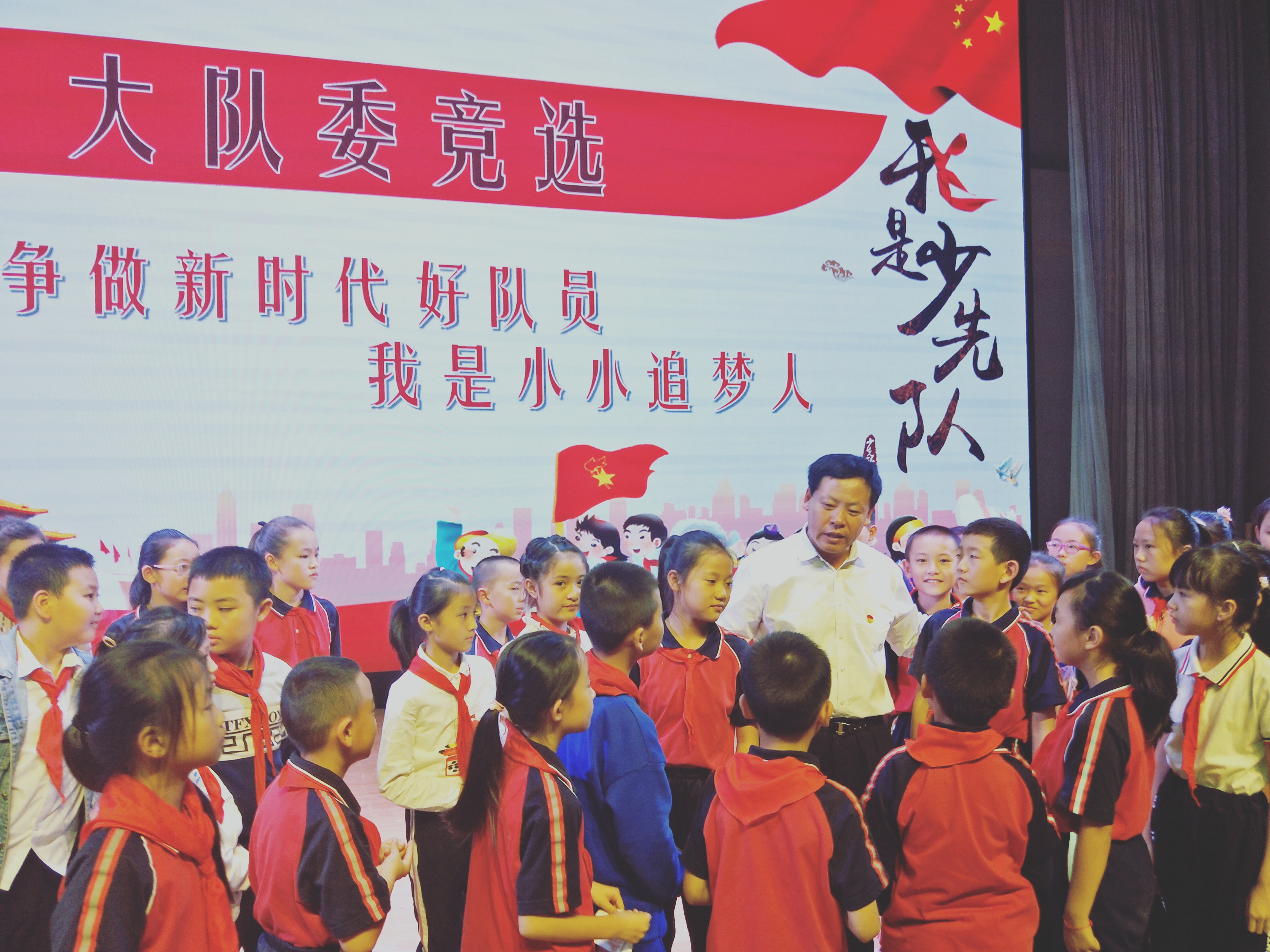 參加學生活動1.jpg