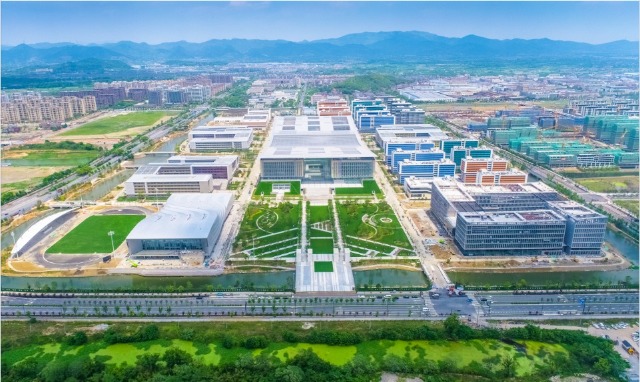 北航中法航空校園鳥瞰圖。邸白鷺攝.jpg
